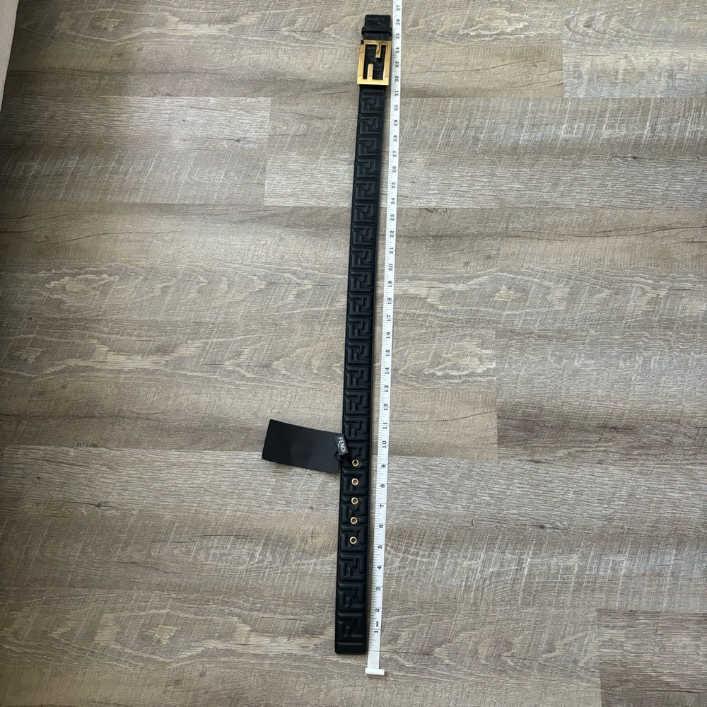 Fendi embossed leather belt black size 70 brand new - Picture 16 of 16